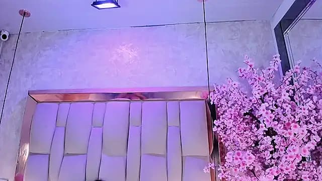 Kendallrogers1 live cam