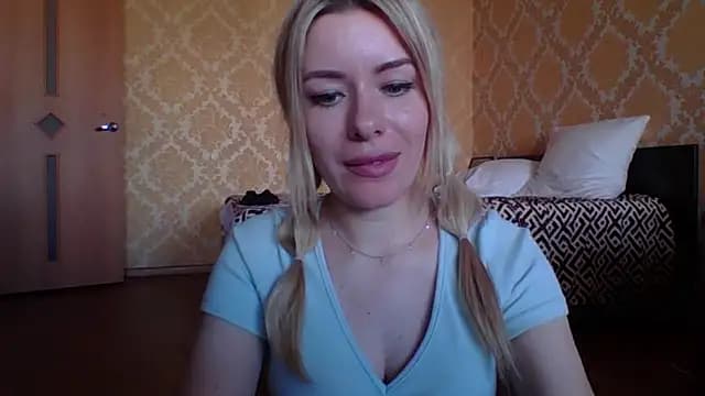 Softy_Aura_ live cam