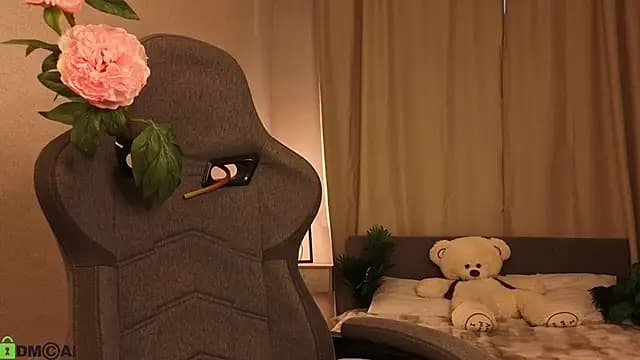 Yungsatou live cam