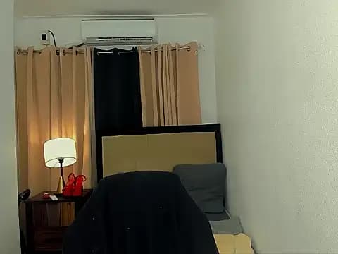 savanna_flair live cam