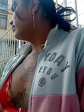 Sofia_Cordero live cam