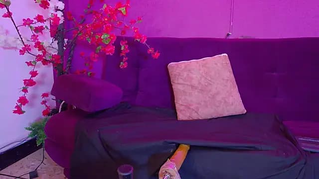 Daliana_Gounbolt live cam