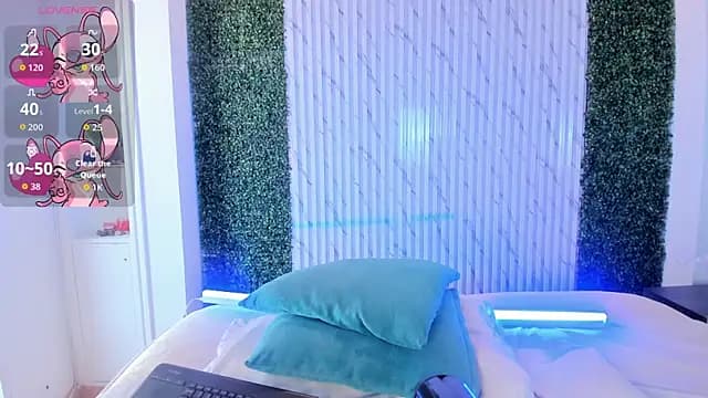 Caroline_Millerr live cam