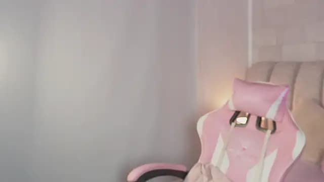 Alanna-Rosse live cam
