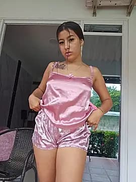 Luisa_Madrid live cam