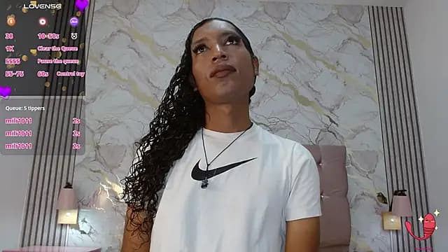 Mia_Hiills live cam