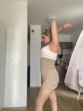 April_Purr live cam