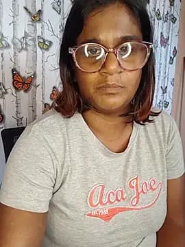 indianstrawberrylips4u live cam