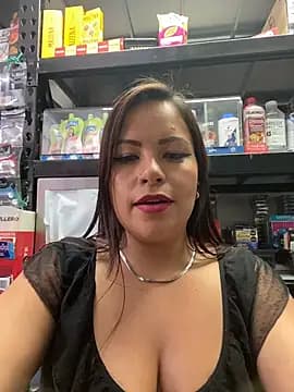 MIA_ROSSEEE live cam