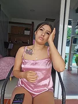 Luisa_Madrid live cam