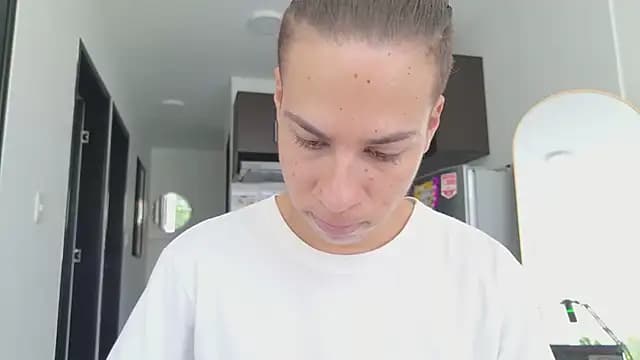 grey___27 live cam