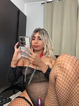 Emilyvalk_ live cam
