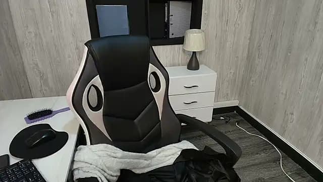 TamaraaHoney live cam