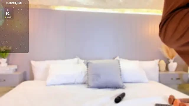 AnahinClar live cam