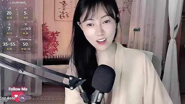 noomi-1111 live cam