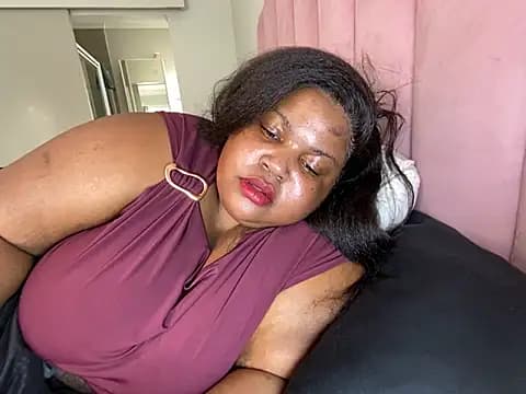 MissLola27 live cam on Stripchat