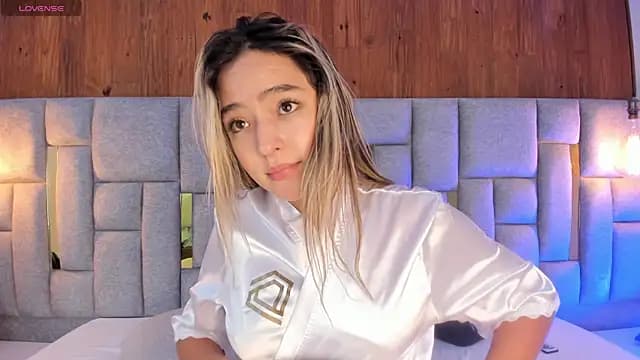 miia_reeves_ live cam