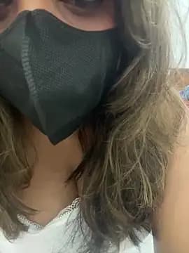 Suger_Lips_99 live cam