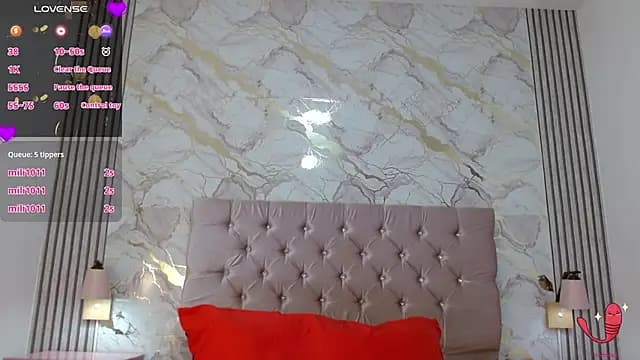 Mia_Hiills live cam