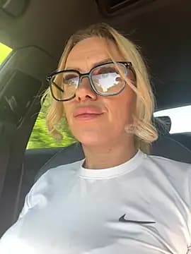 BEST_SQUIRT_XX live cam
