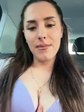 AriaAdda live cam