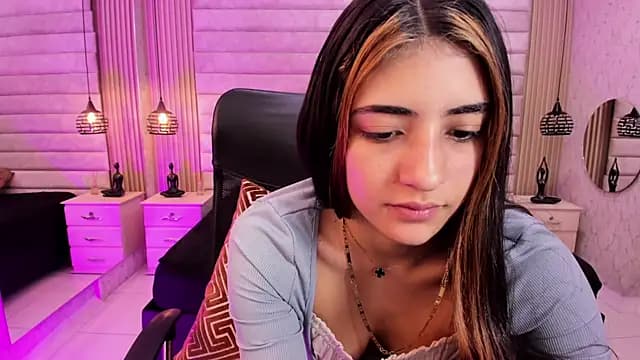 VictoriaaBlair live cam