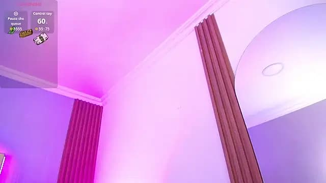 Charlotte_miles live cam