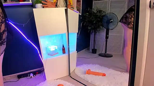 Queen_Milena live cam