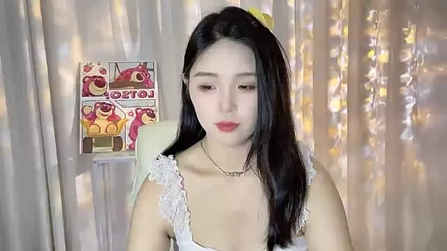 SU__SU live cam on Stripchat