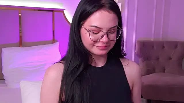 CindyMil live cam