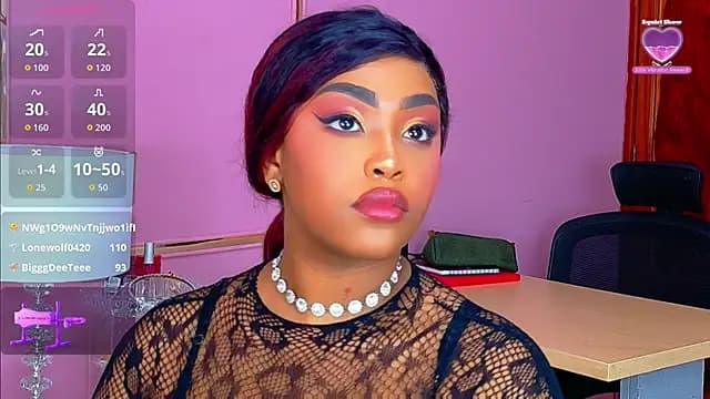 TiannahGlow live cam