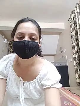 Diviyaa1 live cam