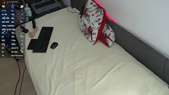 BigBootyAlice live cam