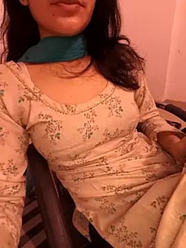 zoya_baby_ live cam