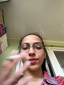 LeslyJouretdy live cam