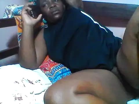 sexybet2 live cam on Stripchat
