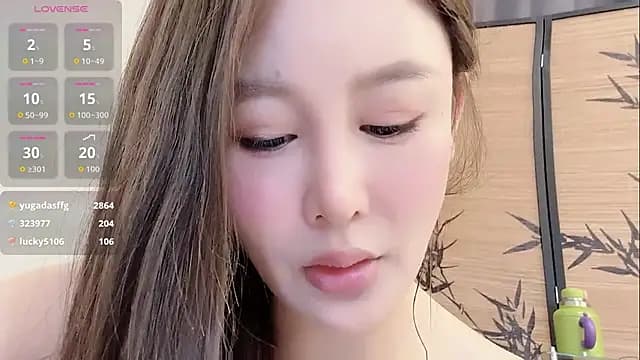camille-w live cam