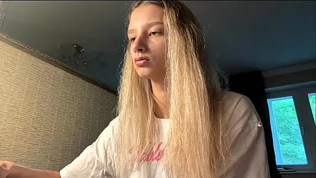 Tiffany_Blom live cam