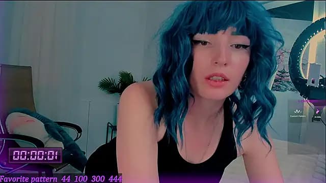Elli3cat live cam on Stripchat
