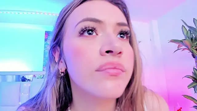 Samantaa_roberts1 live cam