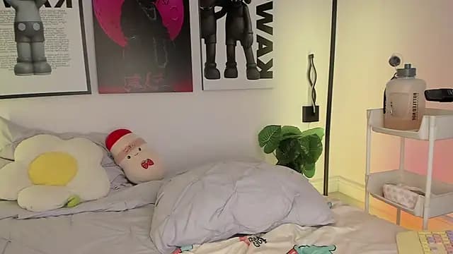 Hey_lucy__ live cam