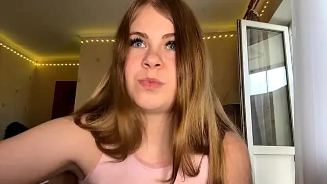 Amy_Maev live cam