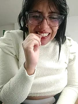 aisha_latina live cam