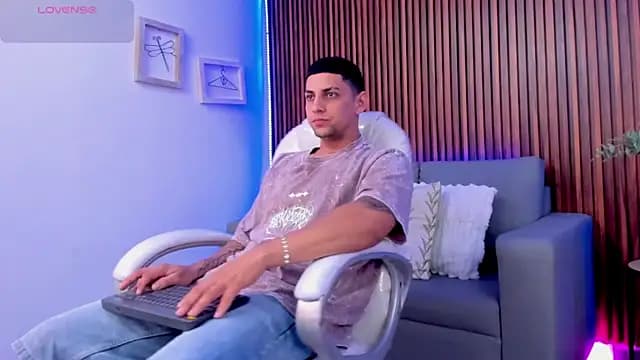 Alex_cute77 live cam