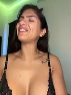 chicachocolate01 live cam