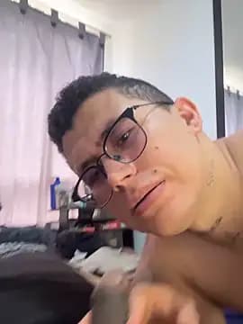 Kurtxxx22 live cam