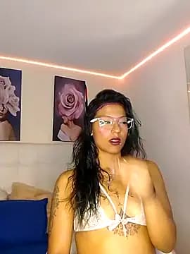 SamathaMay live cam
