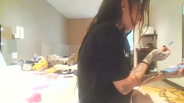 allymoon1369 live cam