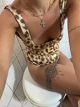 Lorella345 live cam