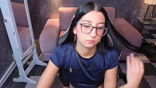 Sophie_jones_b live cam